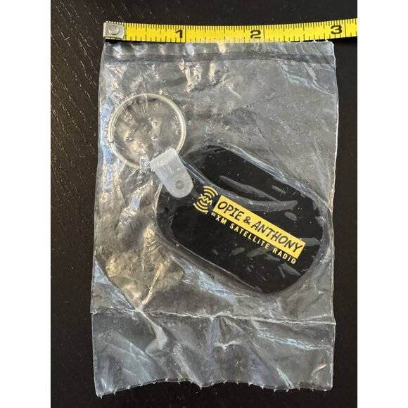Opie & Anthony Keychain XM Satellite Radio Black & Yellow Retro Memorabilia Seal - Picture 4 of 4